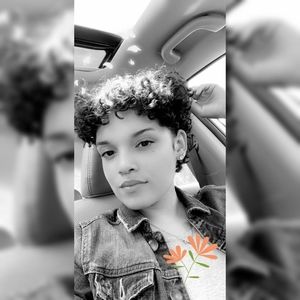 Meet your Posher, Yolanda